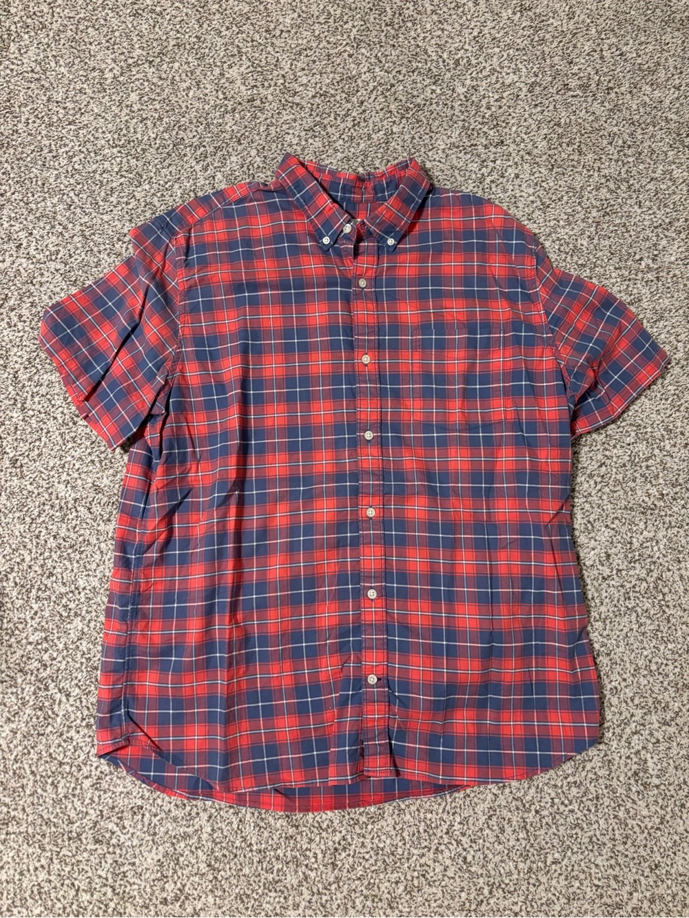 GAP Red and Navy Short-Sleeve Plaid Button-Down Shirt